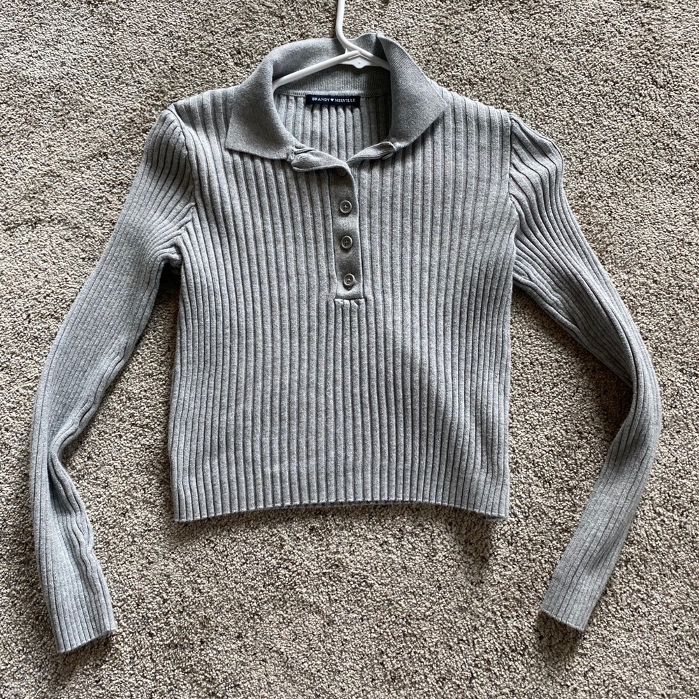 BRANDY MELVILLE collared cropped shirt